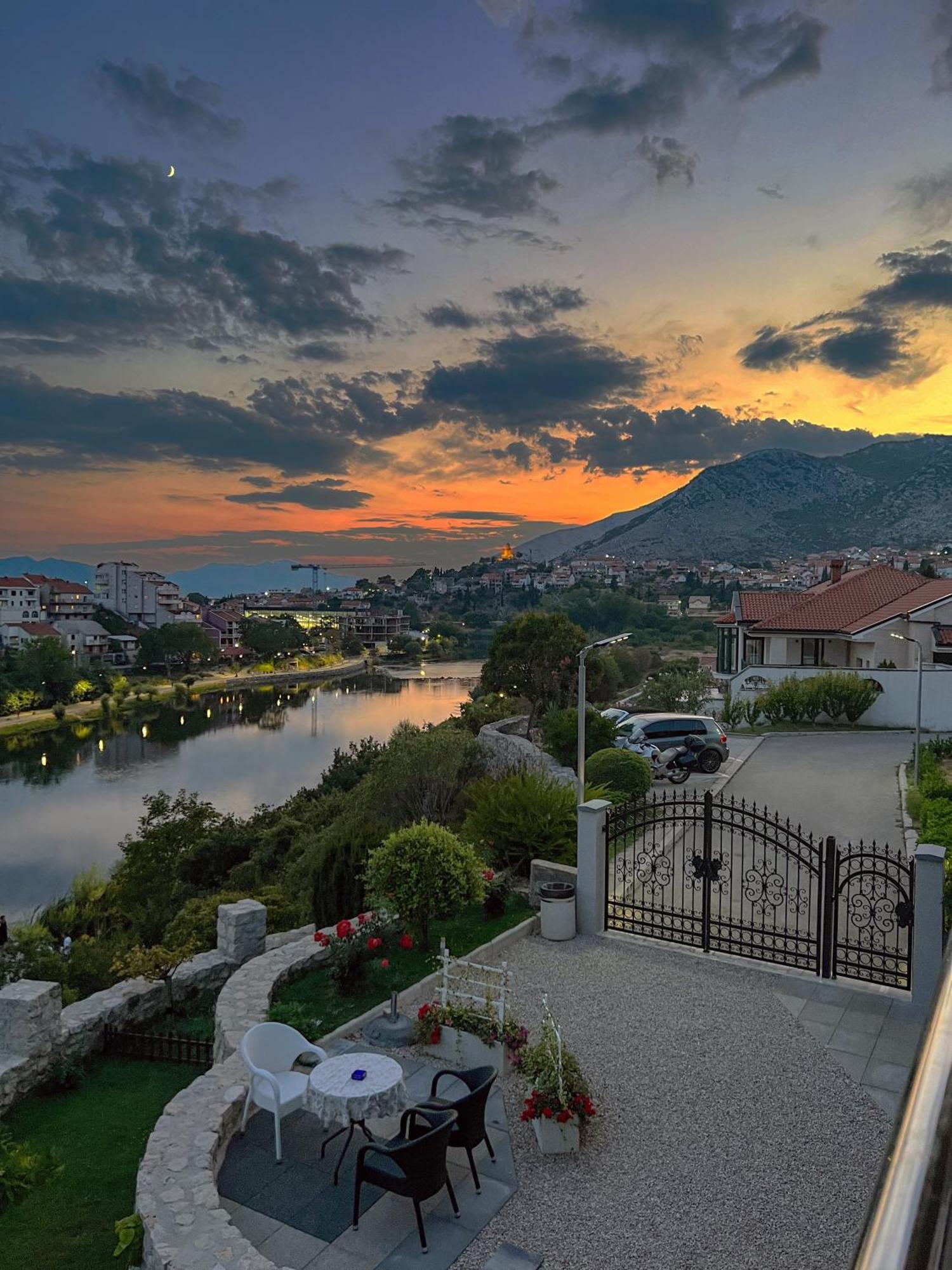 Apartmani Hm Trebinje Exterior foto